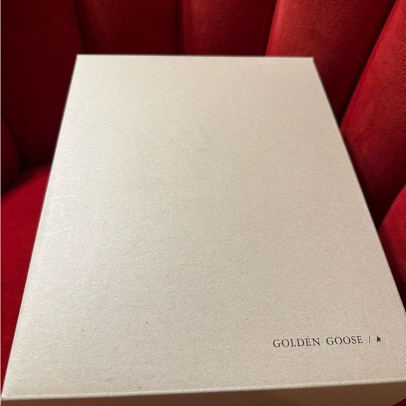 Authentic Golden Goose Superstars SIZE 39 - Picture 5 of 11